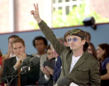Bono gives a speech at Class Day in Harvard, June 2001. (Pic: Harvard University)